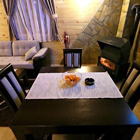 Holiday Home Perduh Sekulic Ngoại thất bức ảnh