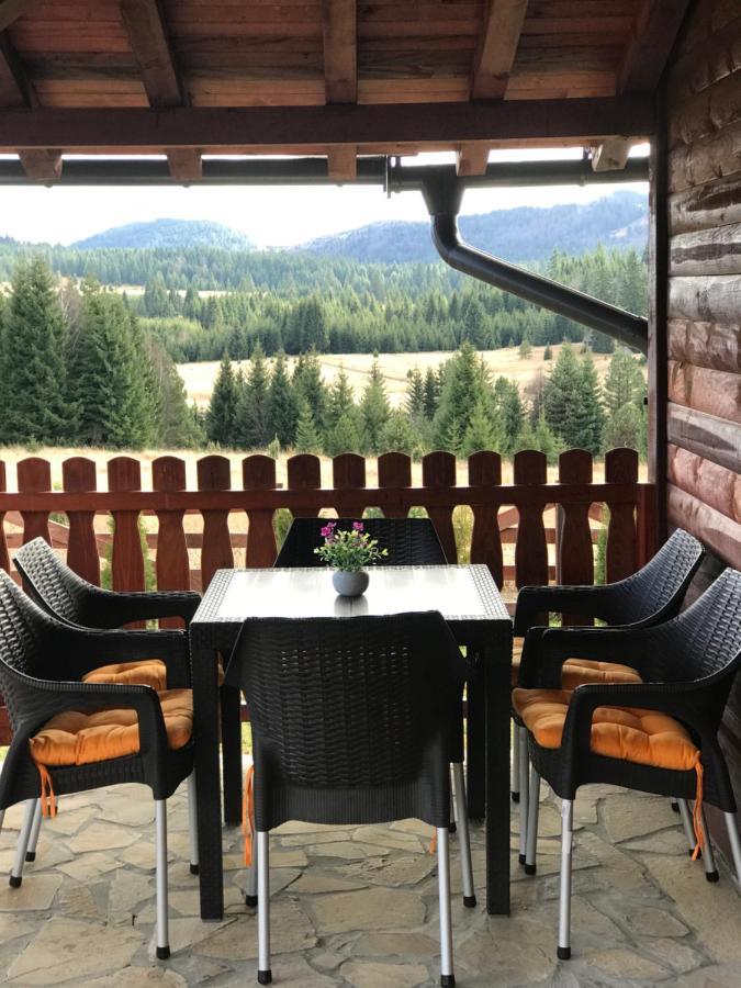 Holiday Home Perduh Sekulic Ngoại thất bức ảnh